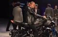 Video Valentino Rossi Perkenalkan Niken di Ajang Motor Show EICMA 2017. Gagah Juga Ternyata