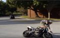 Ngilu, Kakek Gadungan Lihat Motor CBR600F4i Malah Lakukan Aksi Freestyle dan Jatuh!