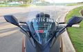 Begini Cara Pasang dan Atur Ketinggian Windshield Yamaha XMAX