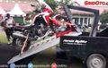 Video : Cukup Satu Jari Aja Buat Naikin Moge ke Mobil! Simak Videonya Sob