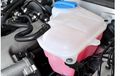 Baru Tahu, Ini Penyebab Tabung Reservoir Radiator Mobil Bocor