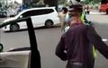Pengemudi Nekat, Verboden Diterobos, Disuruh Mundur Malah Ngajak Polisi Main Matador-matadoran