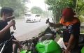 Ngilu! Ninja 250 Ini Salah Apa? Tangki Mulus Digetokin Palu Kayak Ayam Geprek