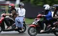 Peringati Hari Perempuan Internasional, Ini Cara Duduk di Motor yang Disarankan untuk Kamu Beib