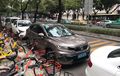 Sengaja Dipersulit, Beli Mobil Bensin di Negara Ini Mesti Antre Pelat Nomor Selama 10 Tahun