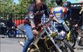 Nyadar Enggak, Kenapa Joki Balap Suka Memiringkan Motor Sebelum Start?