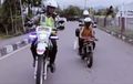 Polisi Kejar Pemotor yang Melanggar, Sekali Buka Helm Bikin Melongo