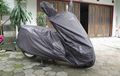 Jarang Dipakai Karena PSBB, Gunakan Cover Motor Agar Terlindungi