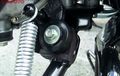 Tips Cara Membersihkan Side Stand Switch di Motor Matic, Mudah Sob!