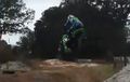 Wadaw! Begini Nih Kalau Pembalap Motor Sport Masuk Jalur Motocross