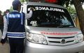 Mobil Ambulans 'Digembok' Petugas, Padahal Parkir di Depan Rumah Sakit, Kok Bisa?