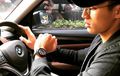 Ini Dia Gaya Ganteng Jonathan Christie di Kabin BMW Kerennya