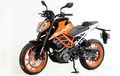 KTM Duke 250 dan 390 Spesifikasi Khusus Indonesia, Apa Bedanya?