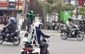 Pakai Motor Listrik, Begini Cara Google Merekam Kondisi Jalanan Hingga Gang Sempit di Bandung