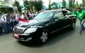 Nekat! Pria Kejar-Kejar Mobil Jokowi, Ambil Risiko Demi Bisa Salaman