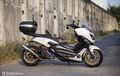 Yamaha NMAX Dibikin Melar, Dua Sokbreker Ohlins Geser Tengah, Knalpot Pakai Dua