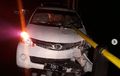 Kecelakaan Daihatsu Xenia Tertembus Besi Jembatan, Kejadian Mistis?