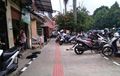 Miris Banget, Trotoar di Bogor Dibikin dengan Biaya 2,7 Miliar Malah Jadi Tempat Parkir Motor
