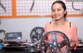 Scooter House Djakarta, Suka Vespa, Cewek Ini Rela Buka Bengkel 