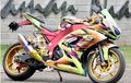 Modifkasi Kawasaki Ninja 250, Kanan Kiri Beda!