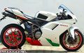 Ducati 848, Dandanan Ringan Ala Supermodel Italia!