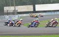 Yamaha Sunday Race. Pembalap 600 cc Wajib Pakai Helm Standar SNELL