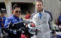 Dua Bule Kanada Ikut Turing Yamaha R15, Jadi Persiapan Jelajah Keliling Indonesia!
