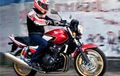 First Ride Honda CB400 Super Four 2013, Jadul Tapi Mempesona
