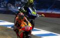 Meski Tak Menang, Rossi Bangga Wakili Yamaha di Atas Podium