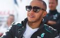 Hamilton Persembahkan Posisi Pole, Buat Mercedes!