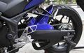 Pasang Kondom Swing Arm Yamaha YZF-R25, Jadi Kaya Moge!
