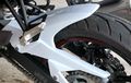 Pasang Hugger Kawasaki Ninja RR Mono, Lebih Resik