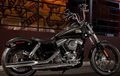 Penampakan Harley-Davidson Street Bob Bobber 2014