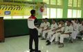 Siswa SMU Antusias Mengenal Fuel Injection