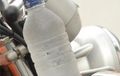 Awas, Botol Air Minum di Motor Bisa Sebabkan Kanker!