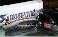 Paketan Akrapovic dan Piggyback Buat Yamaha R25 Nih!