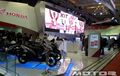 Tiga Zona di Booth Honda IMOS 2014