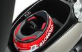 Simpan Helm di Bagasi Yamaha NMAX 150, Memang Terbalik Bro!