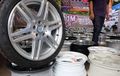 Pelek Original Mercedes-Benz Masih Mulus di OTOBURSA Tumplek Blek 2015