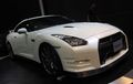 Nissan Hadirkan Leaf dan GT-R di IIMS 2012