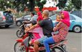 Bonceng Anak dari Perspektif Safety Riding, Motor Hanya Untuk Dua Orang!
