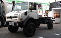 Mercy Unimog Sukses Jadi Objek Foto Pengunjung IIMS 2011