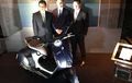 Vespa 946 Empirio Armani Resmi Masuk Indonesia. Harganya Cuma Rp 196 Juta Saja!