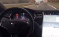 Pamer Autopilot Tesla, Supir Duduk di Kursi Belakang