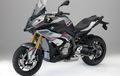 BMW S 1000 XR 2016, Update Penampilan dengan Warna Baru