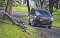 Test Drive All New Toyota Vellfire 2.5 G