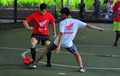 Serunya Futsal Bersama Duo Repsol Honda 