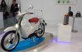 Bebek Listrik Honda EV-Cub Akan Dijual 2018, Baterainya Mahal Bro