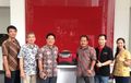 Pelanggan Setia KIA Indonesia Sabet Best Ambassador 2015