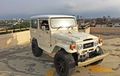 Toyota Land Cruiser FJ40 1975 Wajib Terlihat Lawas